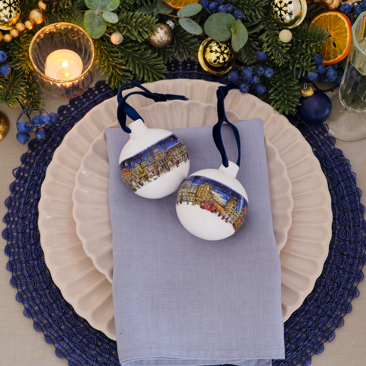 A London Christmas Tale Bauble