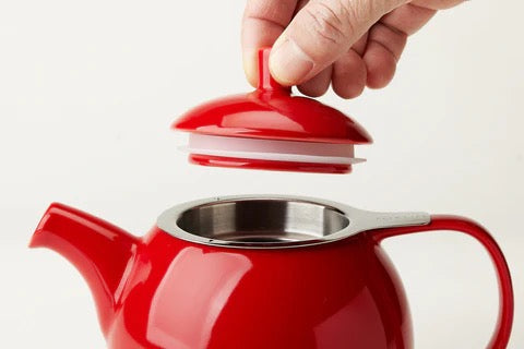 Curve Teapot with infuser 45oz